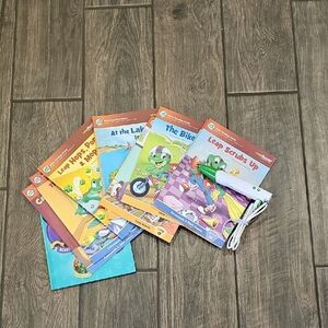 LeapStart Interactive Learning Book Set - Green With Reader Pen